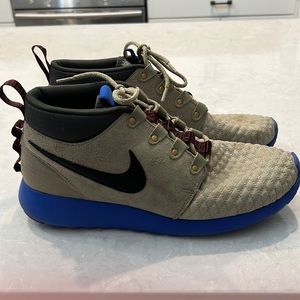 Nike Roshe Boot